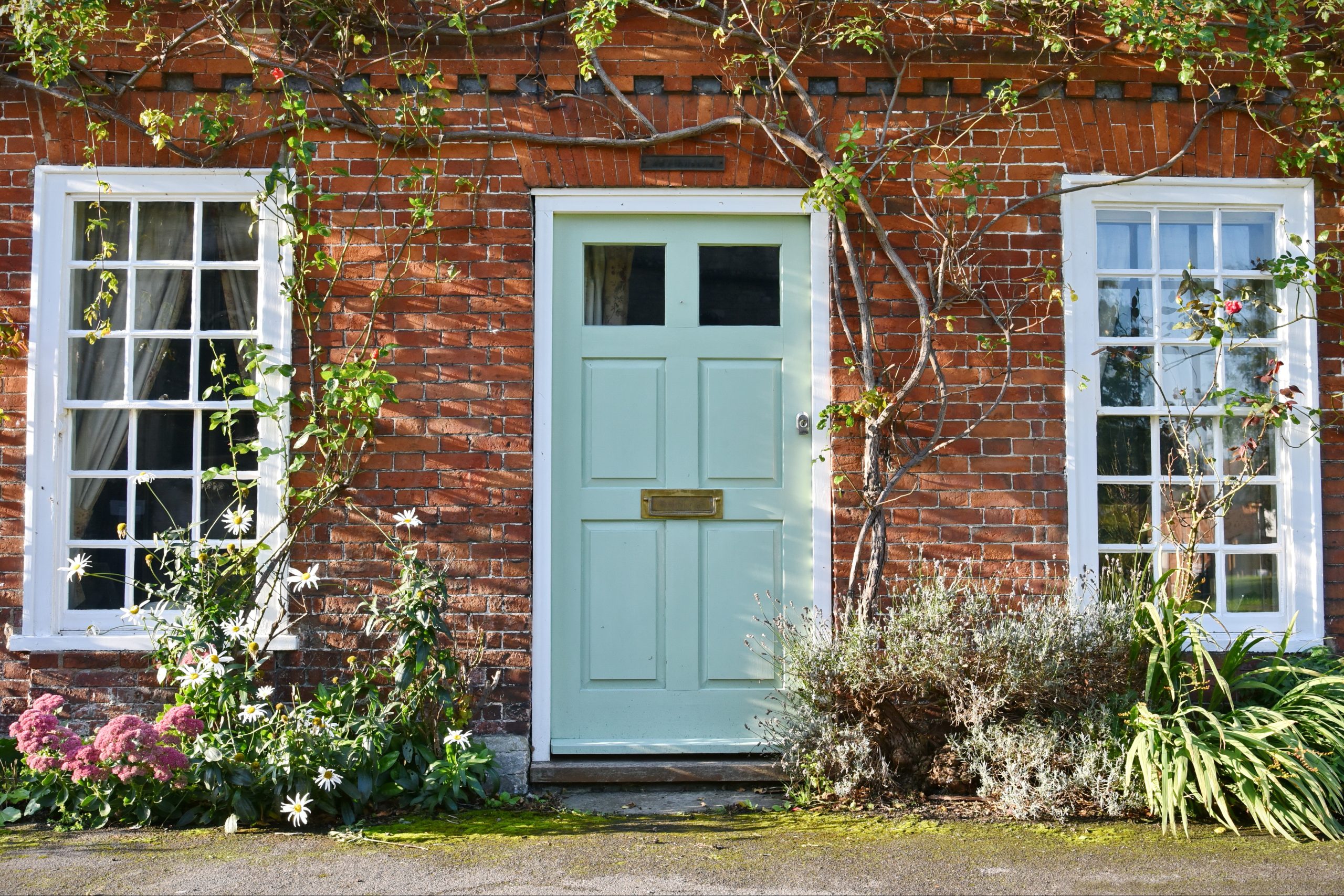 wooden sash window victorian house London